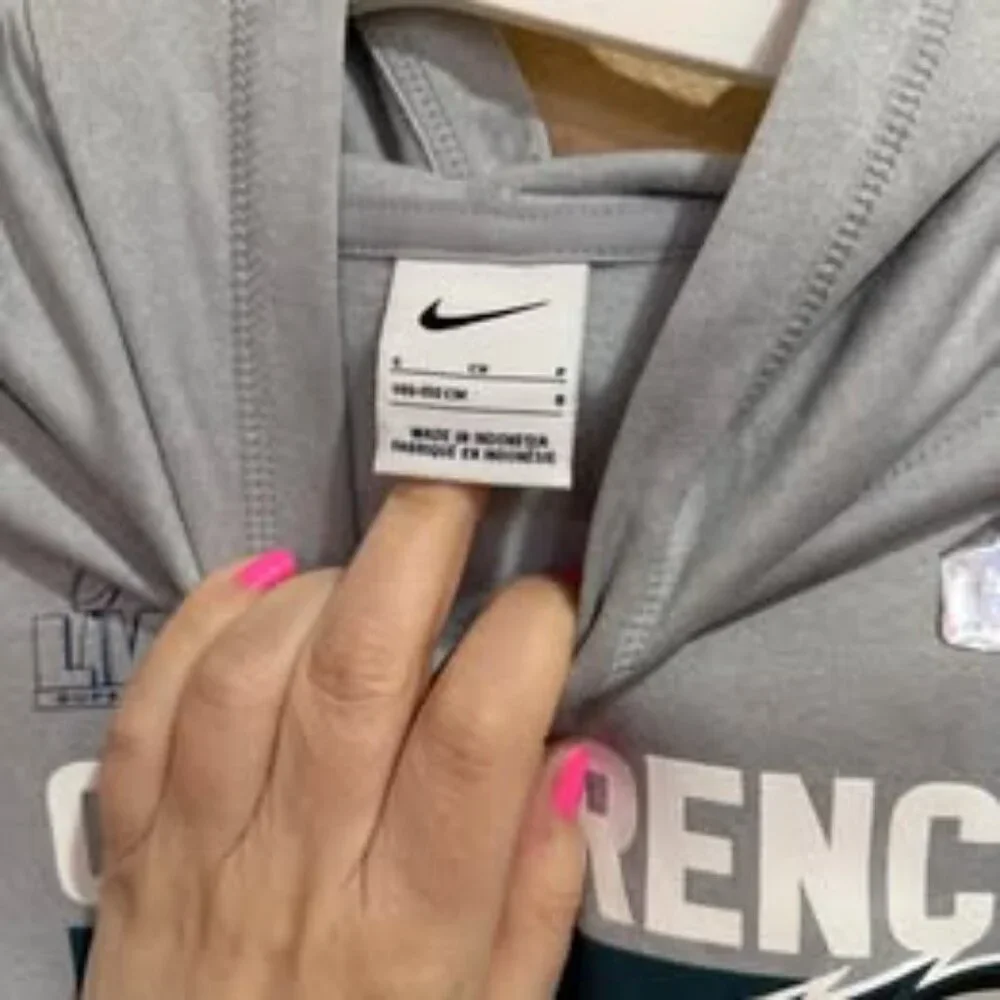 Nike Youth S Philly Eagles Super Bowl LVII Conference Champs Hoodie NWOT - Picture 3 of 5